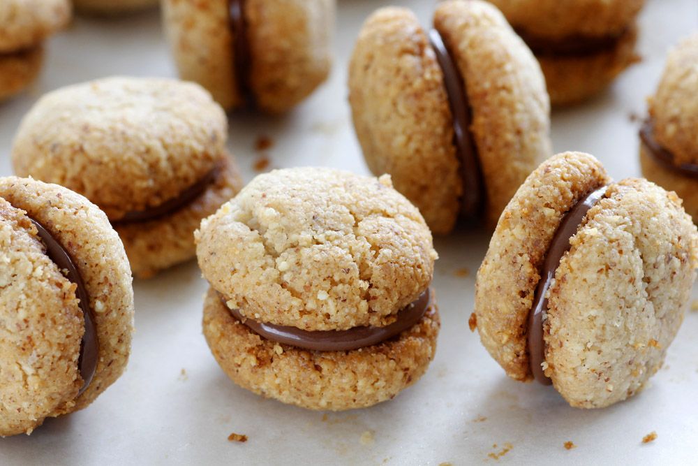 Baci Di Dama Italian Almond And Chocolate Cookies Lil Cookie