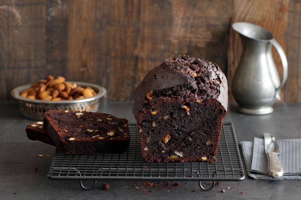 Pierre Herme's Chocolate Cake with Nuts