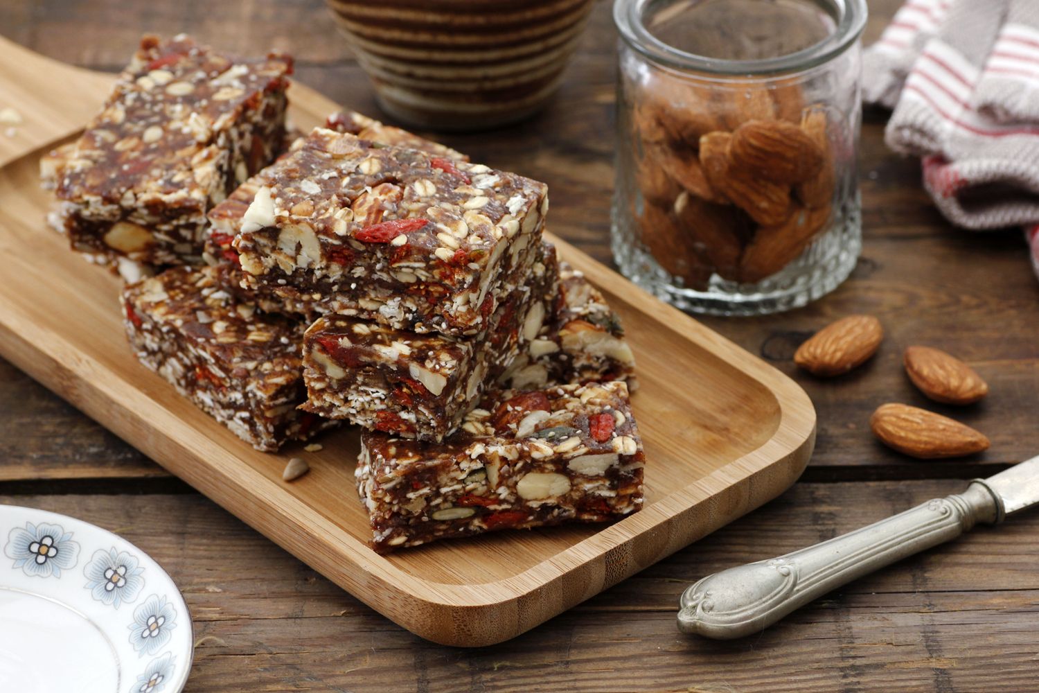 Energy Bars with Dates and Nuts
