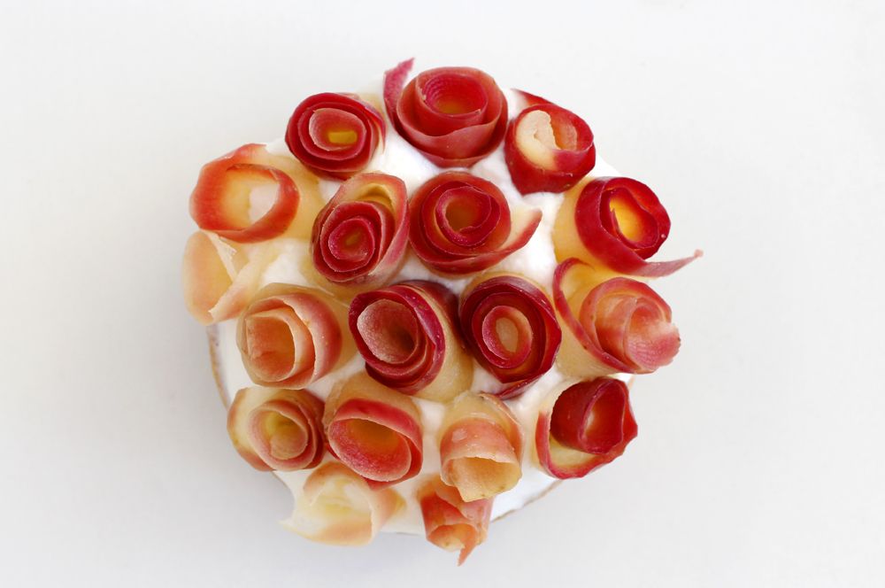 Apple Tart with Mascarpone Rose Cream