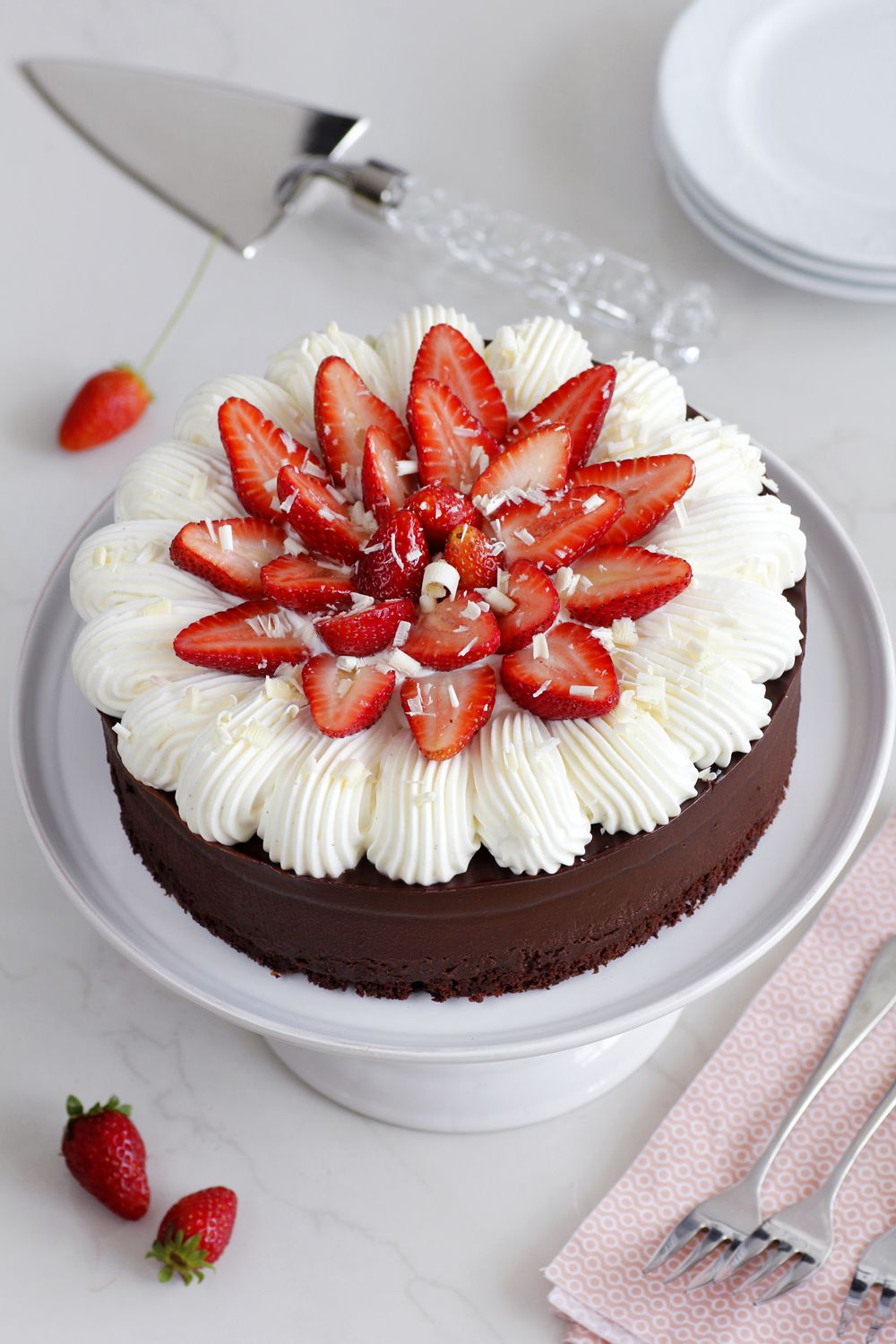 Vegan Chocolate Strawberry Cake - The Little Blog Of Vegan