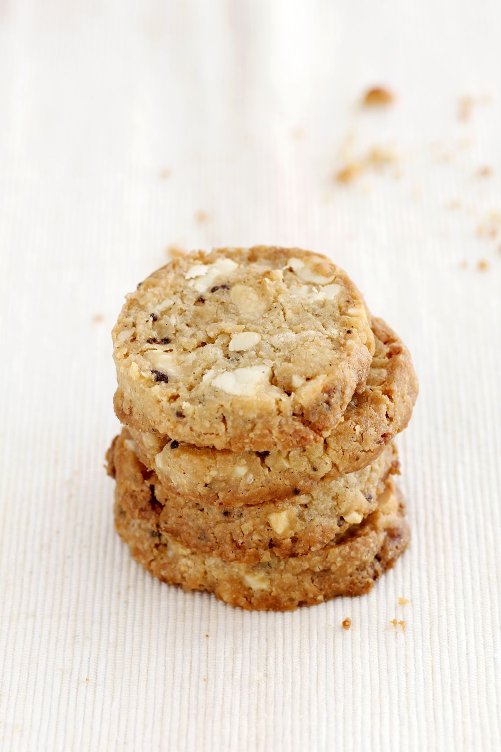 Coffee White Chocolate Chip Cookies with Cashews