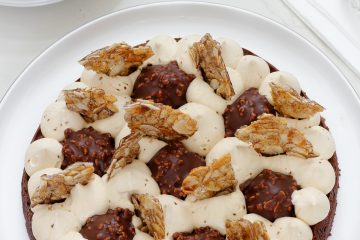 chocolate_coffee_and_almond_ferrero_rocher_cake2-s