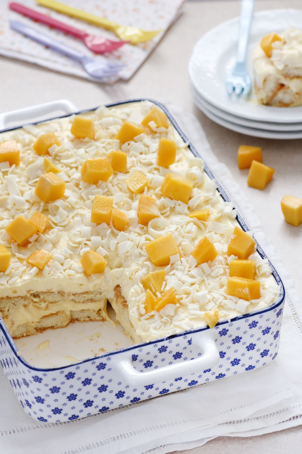 Mango Tiramisu with White Chocolate Mango Tiramisu with White Chocolate