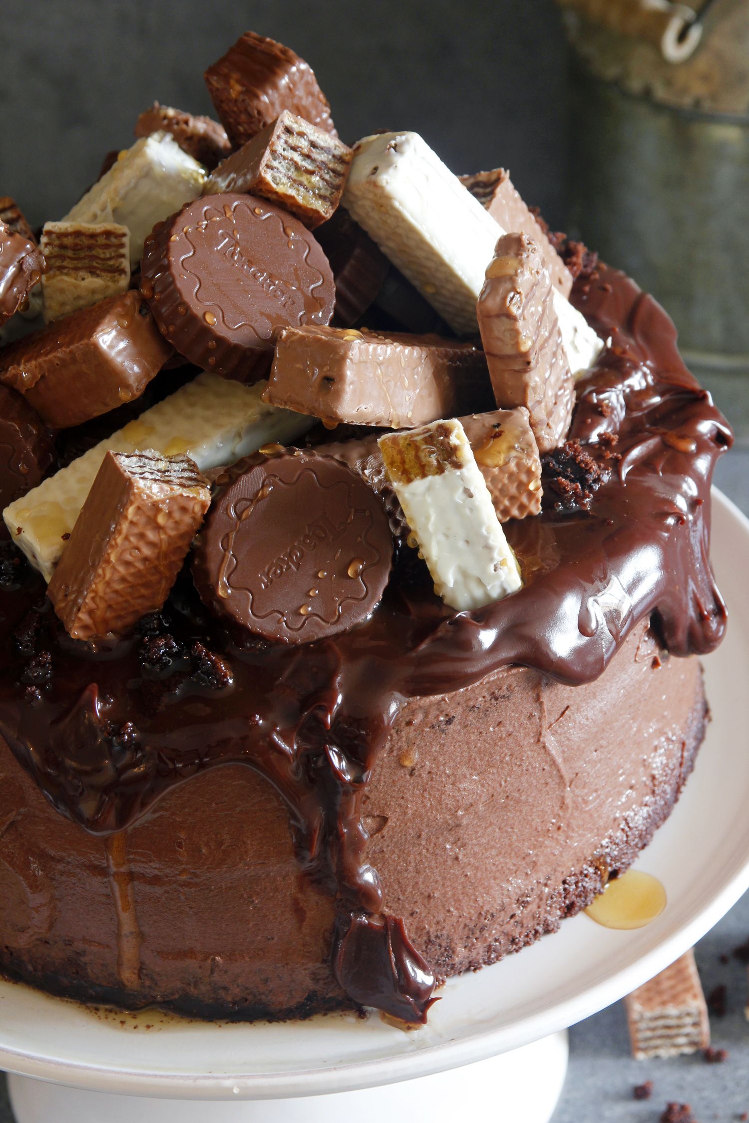 Wafer Chocolate Cake with Honey