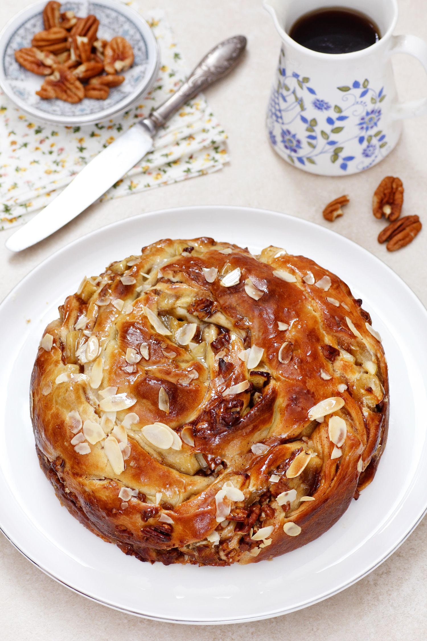 Cinnamon Challah Crown with Apples and Pecans