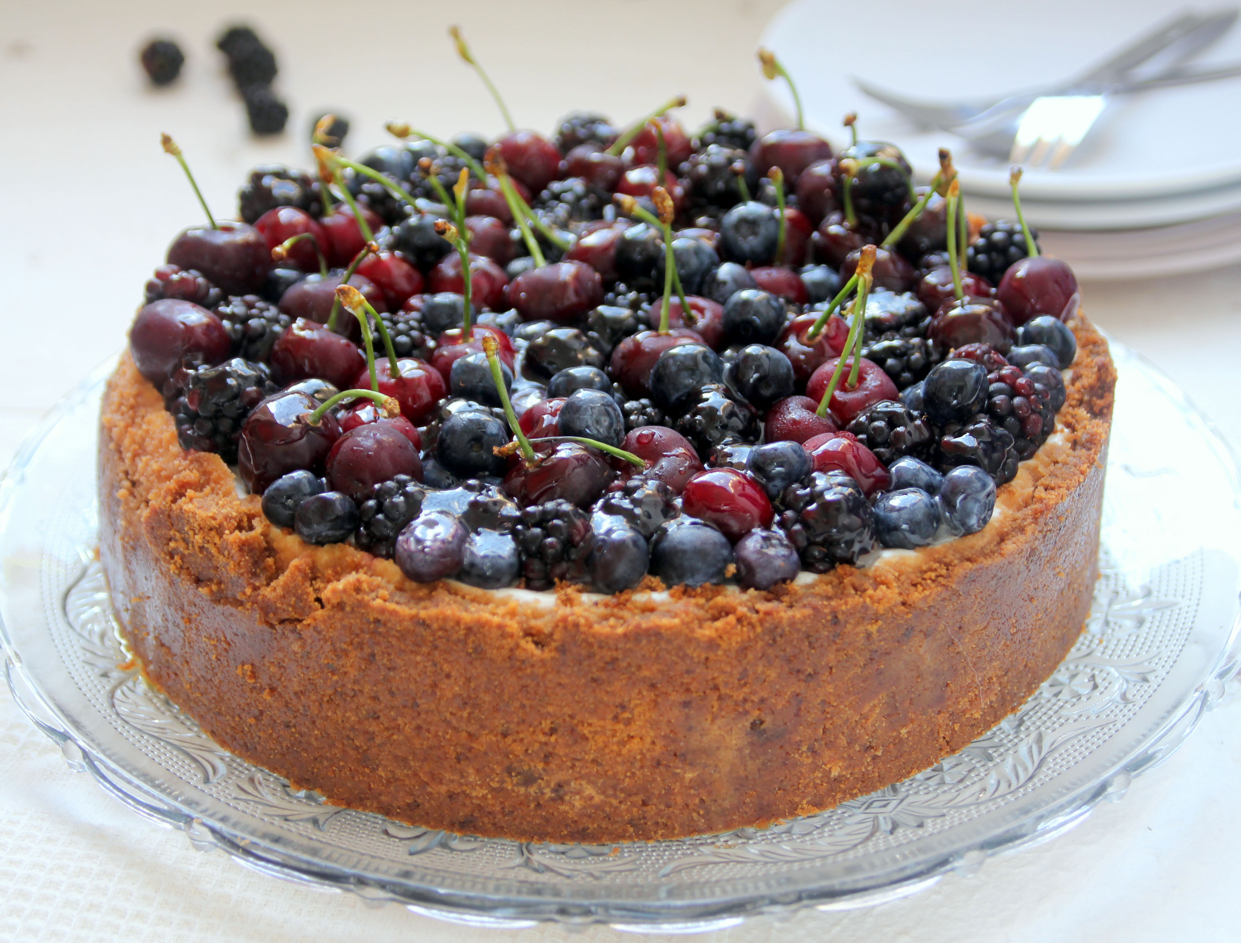 Almond Cheesecake with Berries