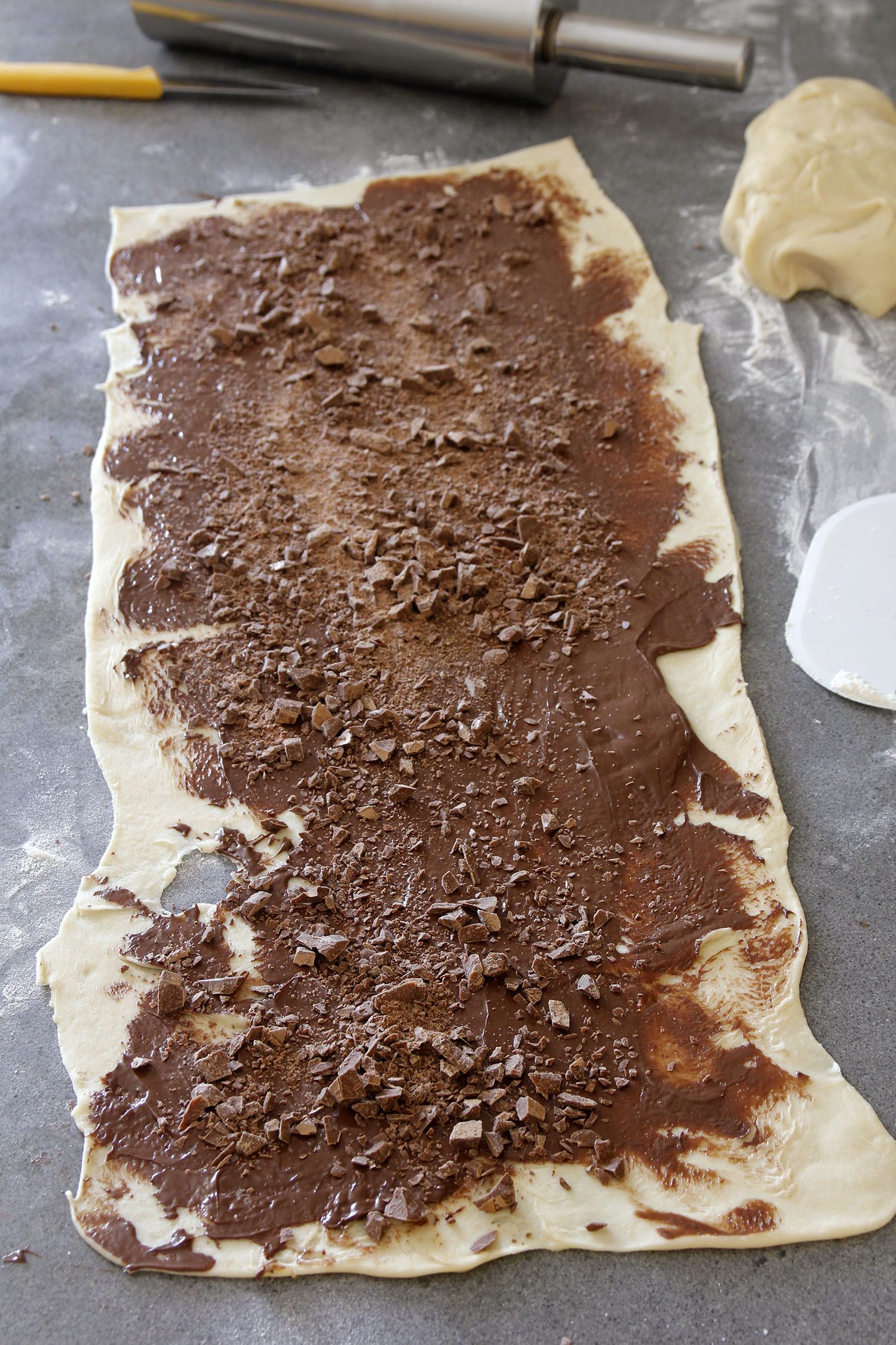 עוגת שמרים ספירלה במילוי דאבל שוקולד