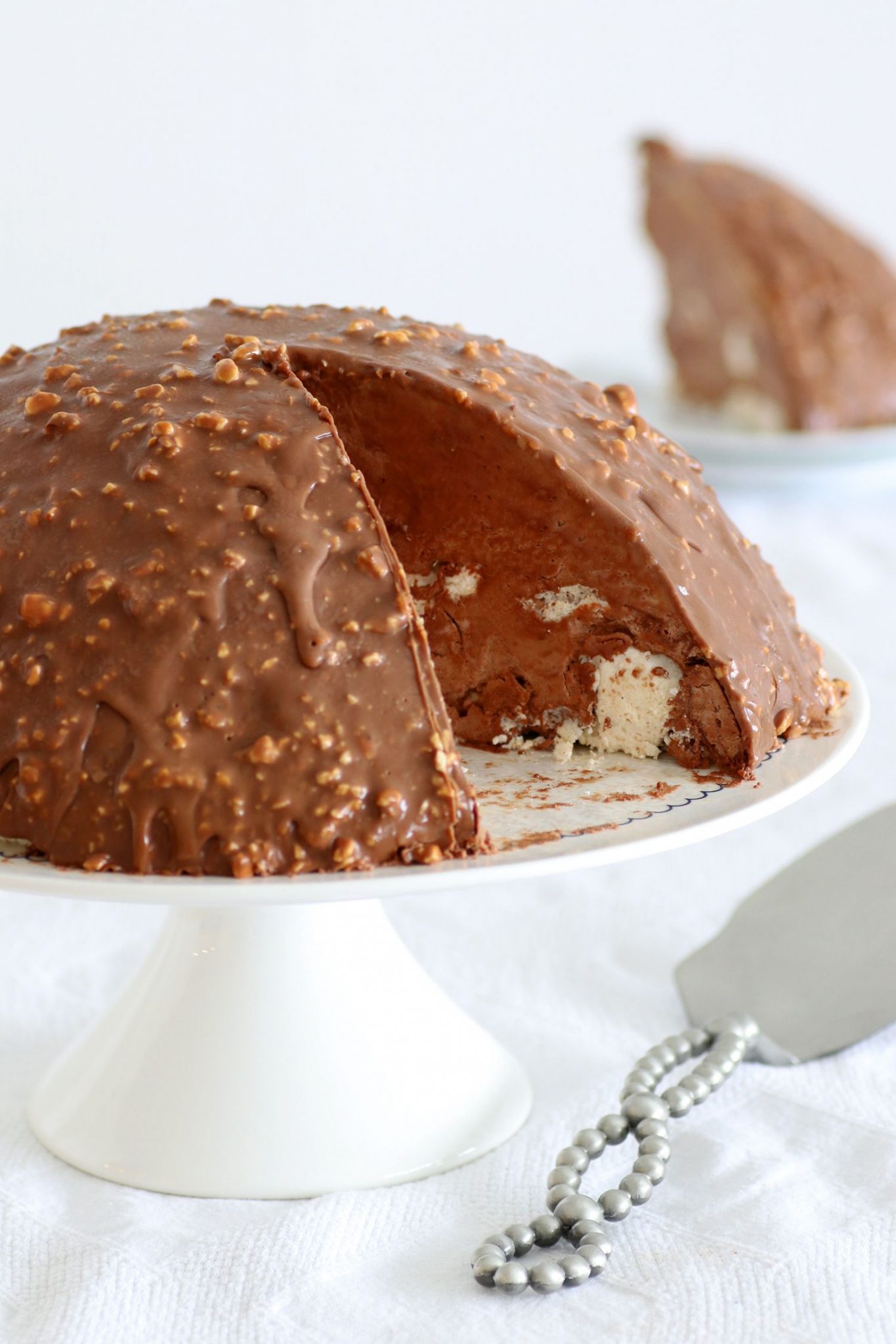 No Bake Chocolate Bomb Cake Lil' Cookie